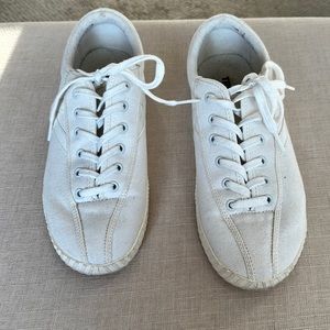 Tretorn Womens Canvas Sneakers